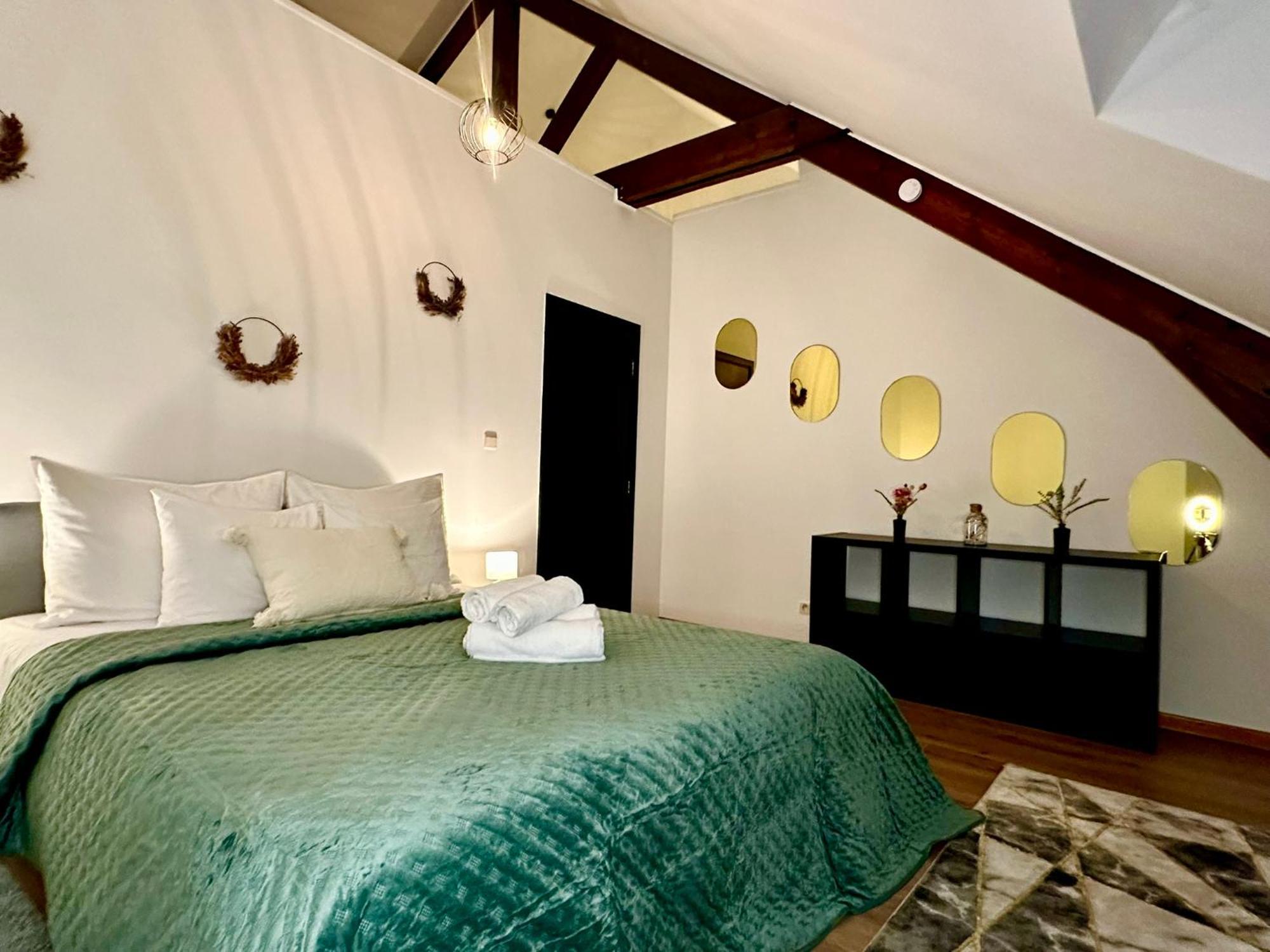 Luxury Suites Stay By Rikas Hotels 安特卫普 外观 照片