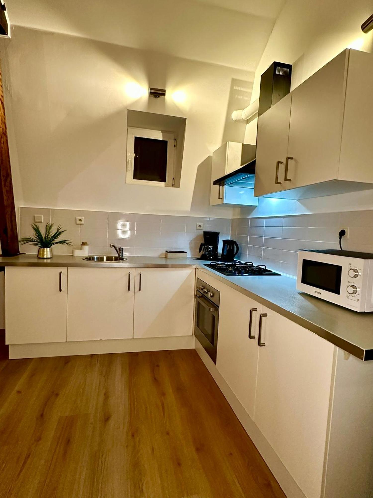 Luxury Suites Stay By Rikas Hotels 安特卫普 外观 照片